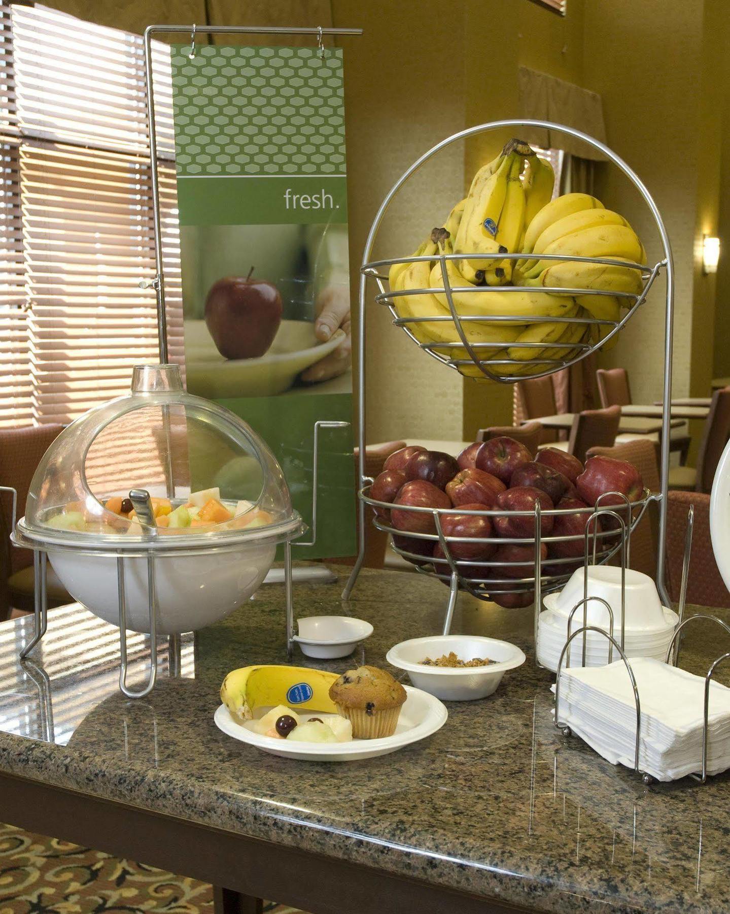 Hampton Inn & Suites Navarre Restaurante foto